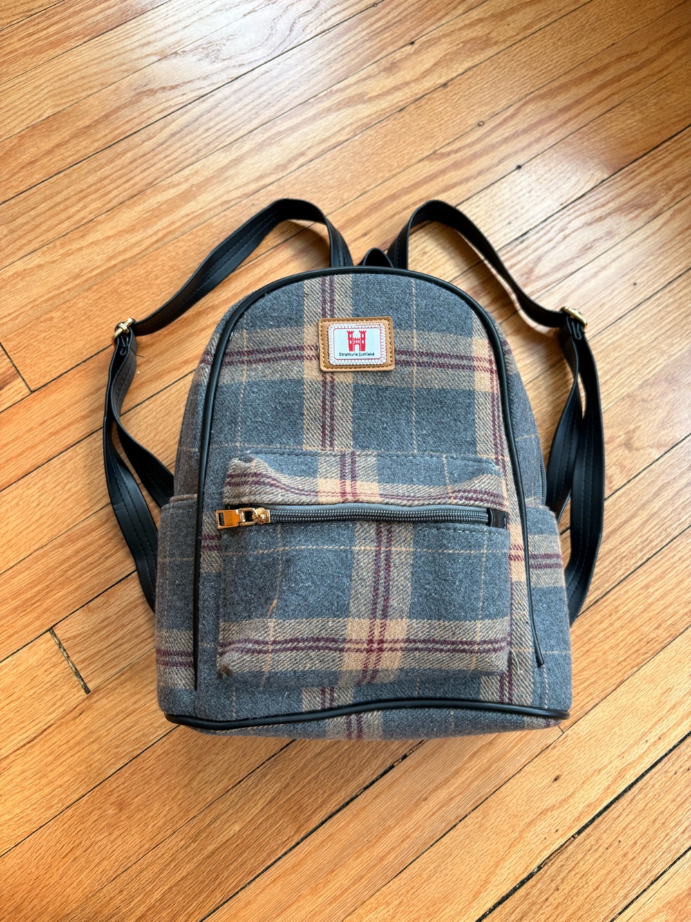 Strathurie Scotland Plaid Wool Fashion Backpack - Gray/Tan